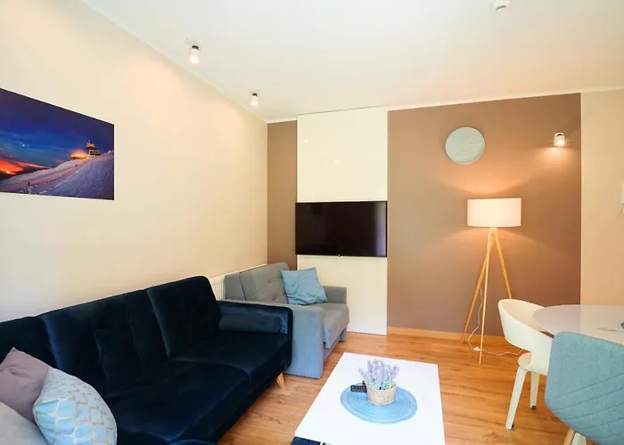 Everysky - Pusta 8 アパート